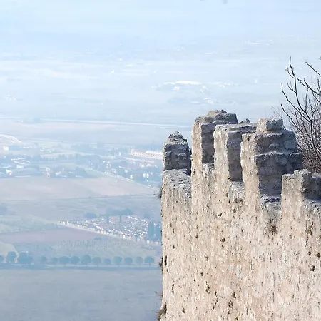 Летний дом Casa Al Castello Кампелло-суль-Клитунно