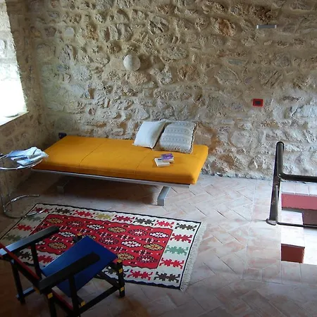 Casa Al Castello * Кампелло-суль-Клитунно