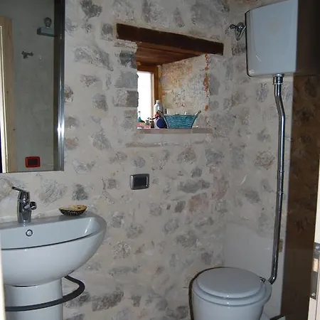 Casa Al Castello * Кампелло-суль-Клитунно